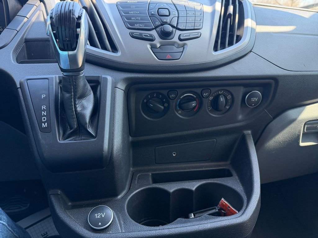 Used 2018 Ford Transit 350 XLT image 22