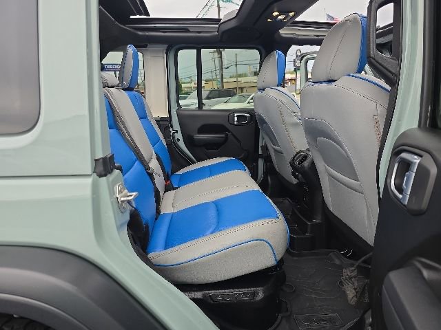 Used 2023 Jeep Wrangler Unlimited Rubicon 4xe w/ Cold Weather Group AWD/4WD image 52