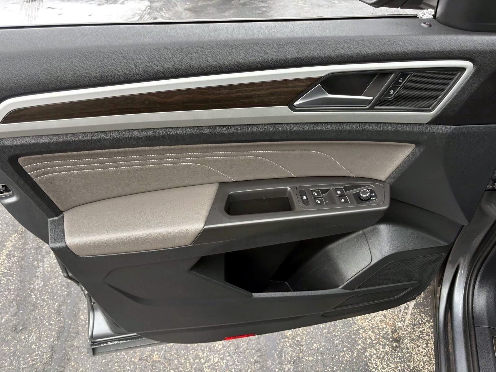 Used 2022 Volkswagen Atlas SE AWD/4WD image 11