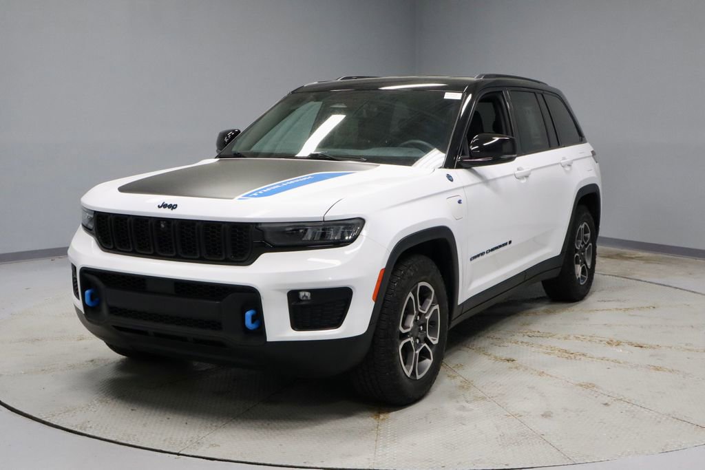 Used 2022 Jeep Grand Cherokee Trailhawk w/ Luxury Tech Group III image 8