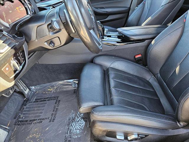 Used 2019 BMW 540i w/ M Sport Package image 15