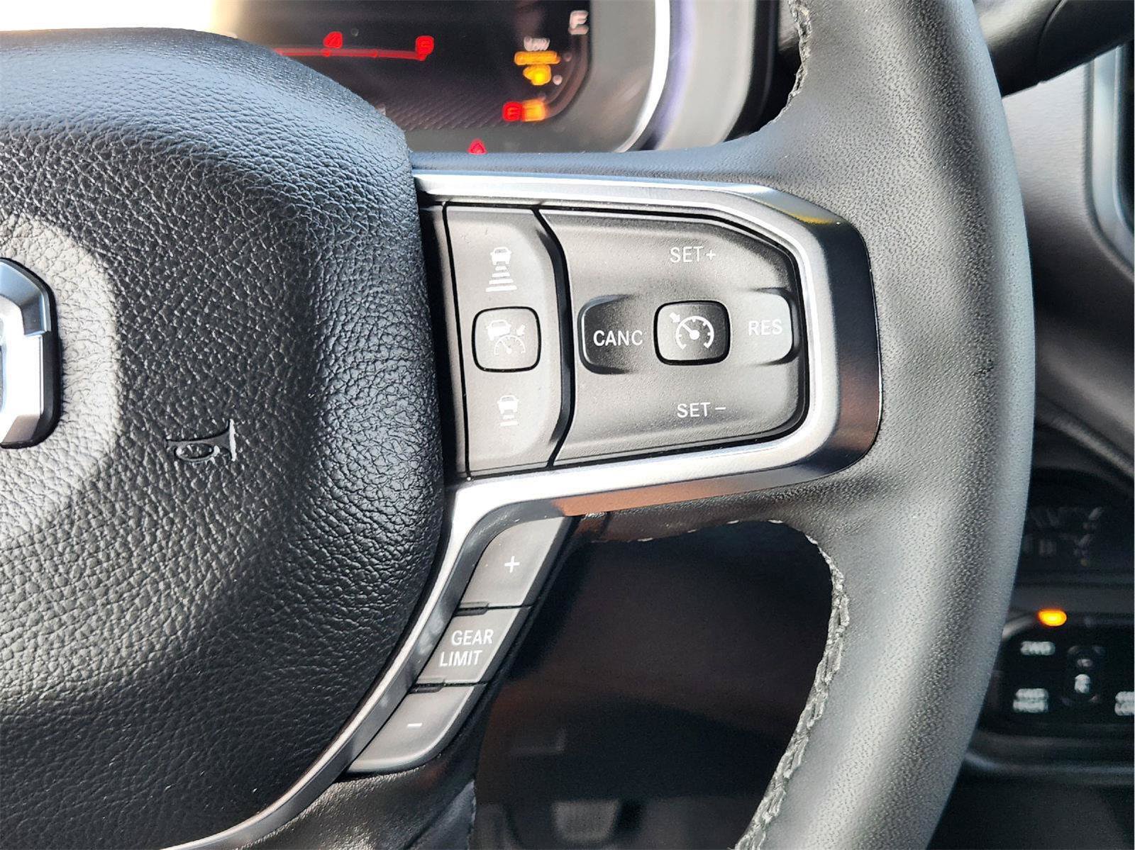 Used 2025 RAM 2500 Laramie AWD/4WD image 24
