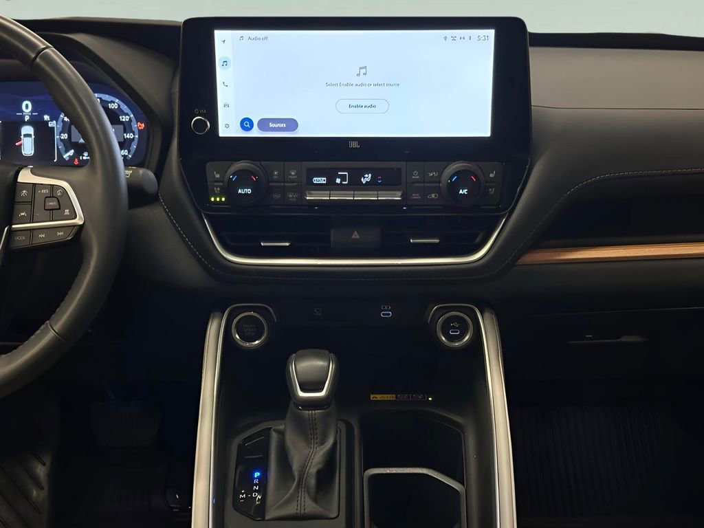 Used 2024 Toyota Grand Highlander XLE image 31