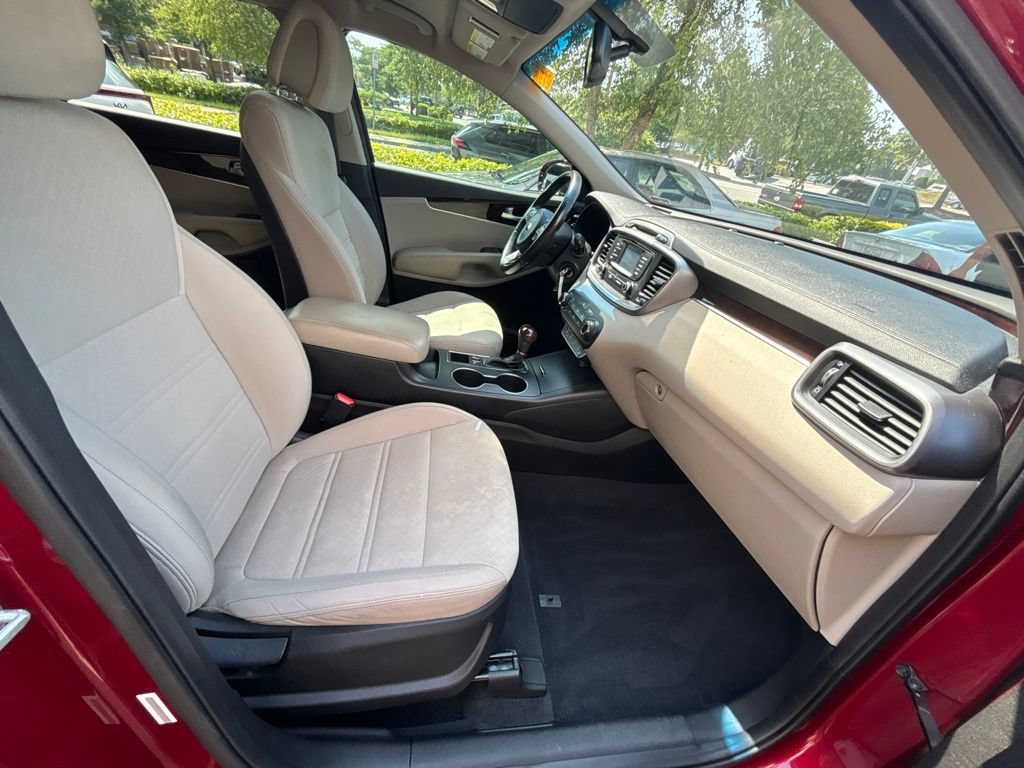 Used 2016 Kia Sorento FWD w/ LX Convenience Package image 24