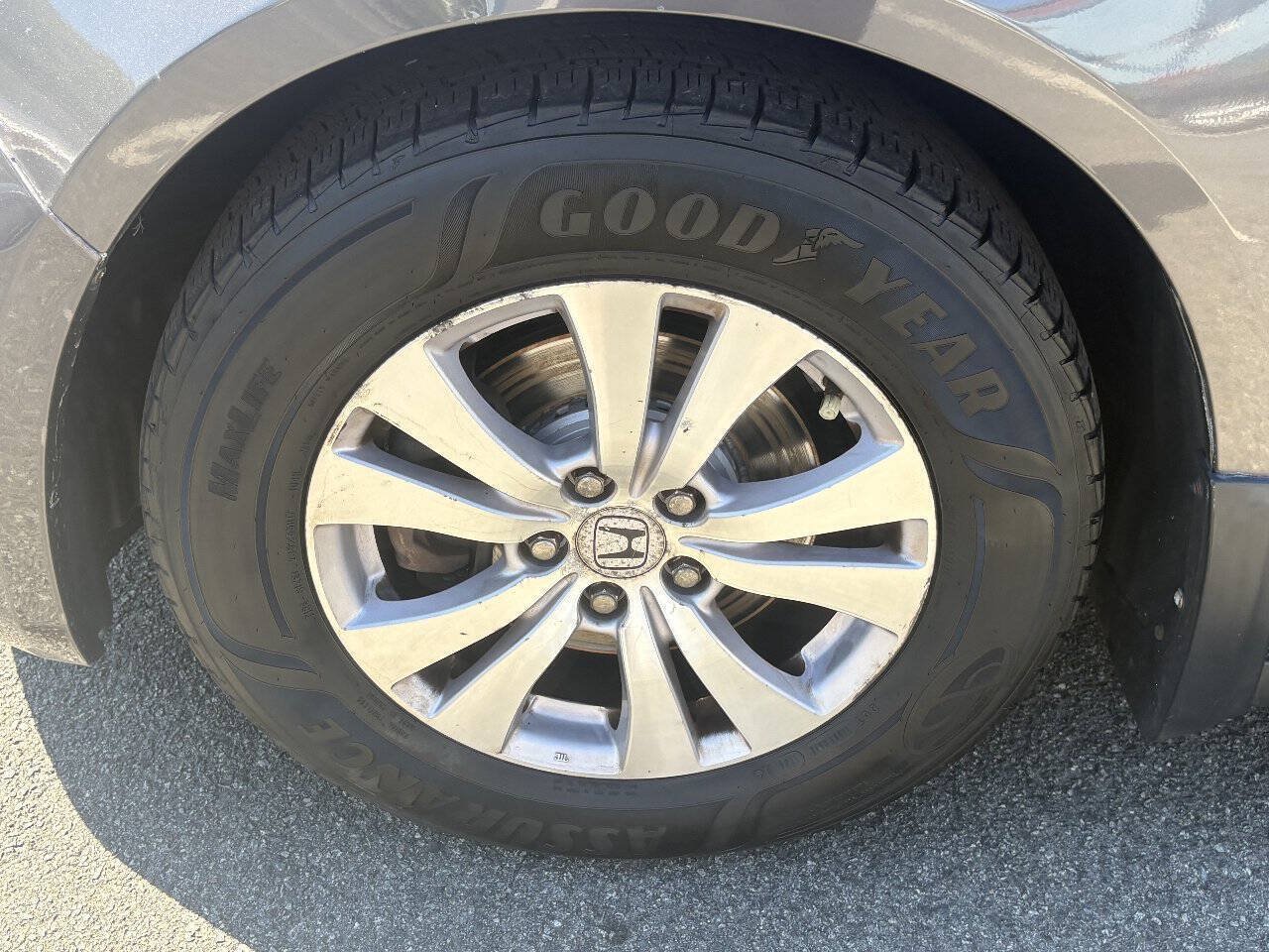 Used 2014 Honda Odyssey EX image 24