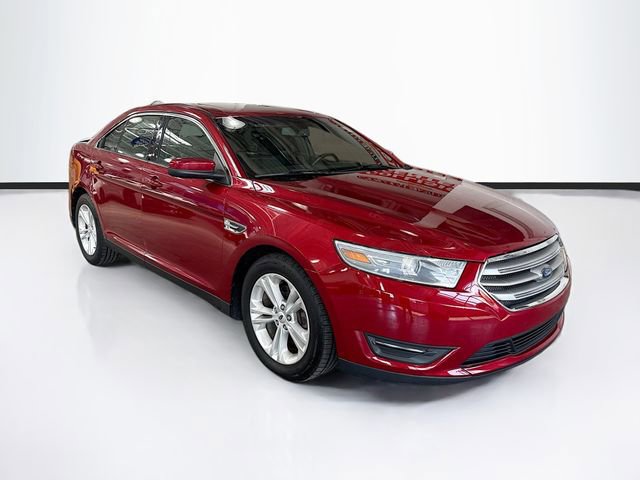 Used 2013 Ford Taurus SEL image 3