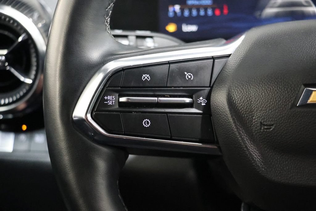 Used 2025 Chevrolet Equinox LT FWD image 19