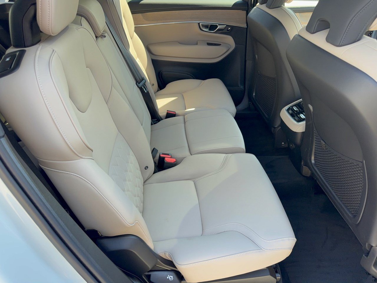 Certified 2026 Volvo XC90 B6 Plus w/ Protection Package Premier AWD/4WD image 29