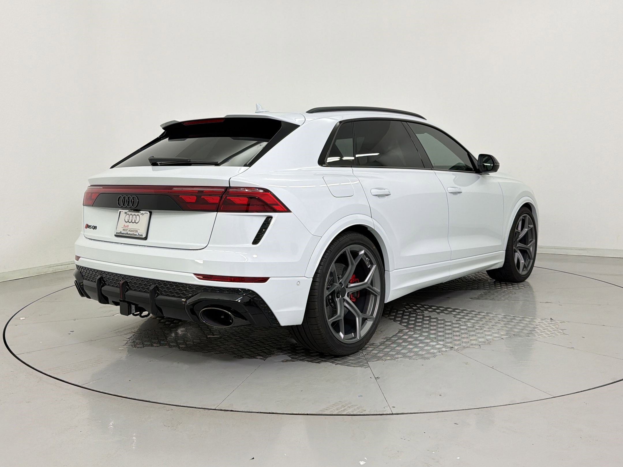 New 2026 Audi RS Q8 performance AWD/4WD image 9