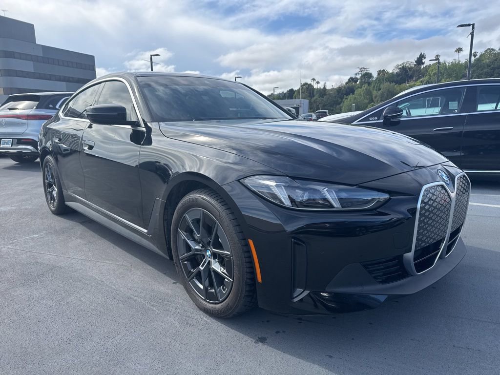 Used 2025 BMW i4 eDrive40 image 3