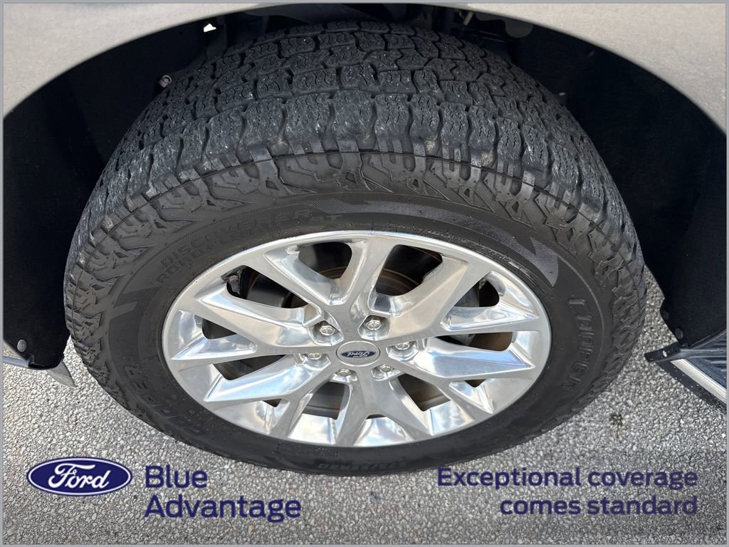 Used 2020 Ford Expedition XLT w/ Equipment Group 202A RWD image 12