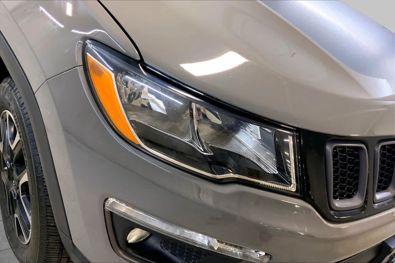 Used 2019 Jeep Compass Trailhawk AWD/4WD image 26
