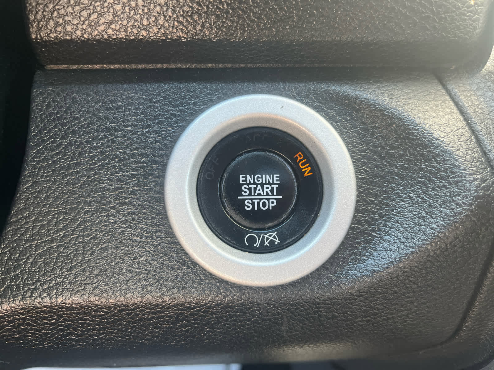 Used 2018 RAM 1500 Rebel w/ Luxury Group image 15