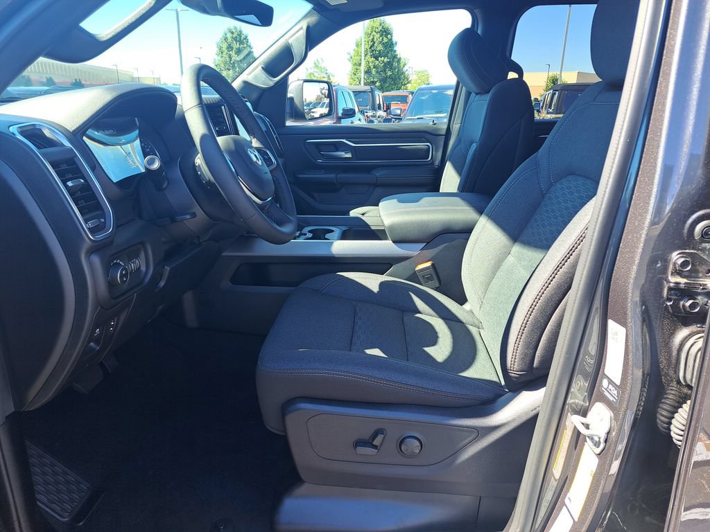 New 2026 RAM 1500 Big Horn AWD/4WD image 21