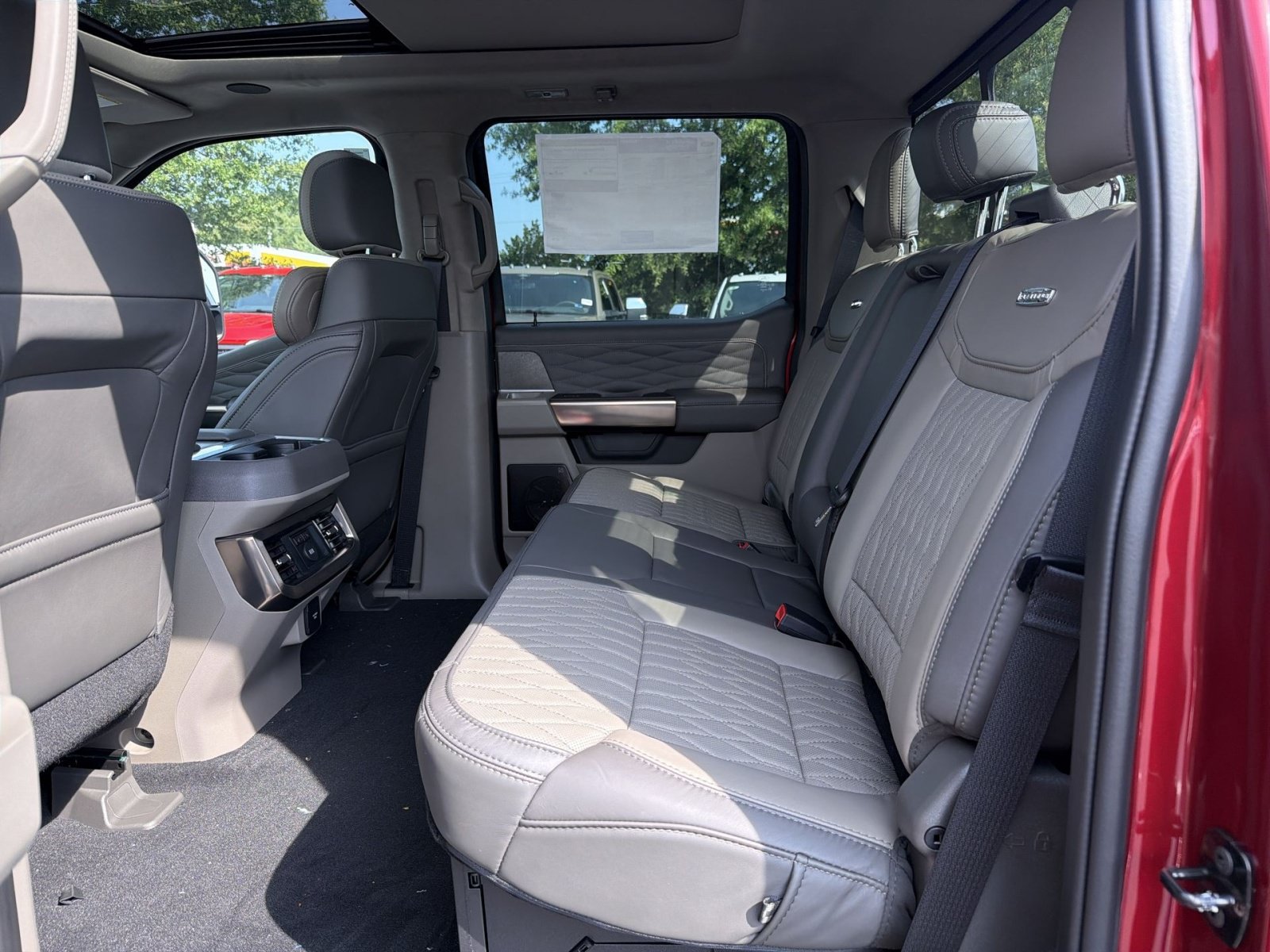 New 2026 Ford F350 Platinum w/ Platinum Plus Package AWD/4WD image 30