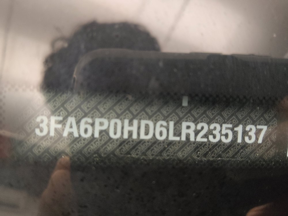 Used 2020 Ford Fusion SE FWD image 33