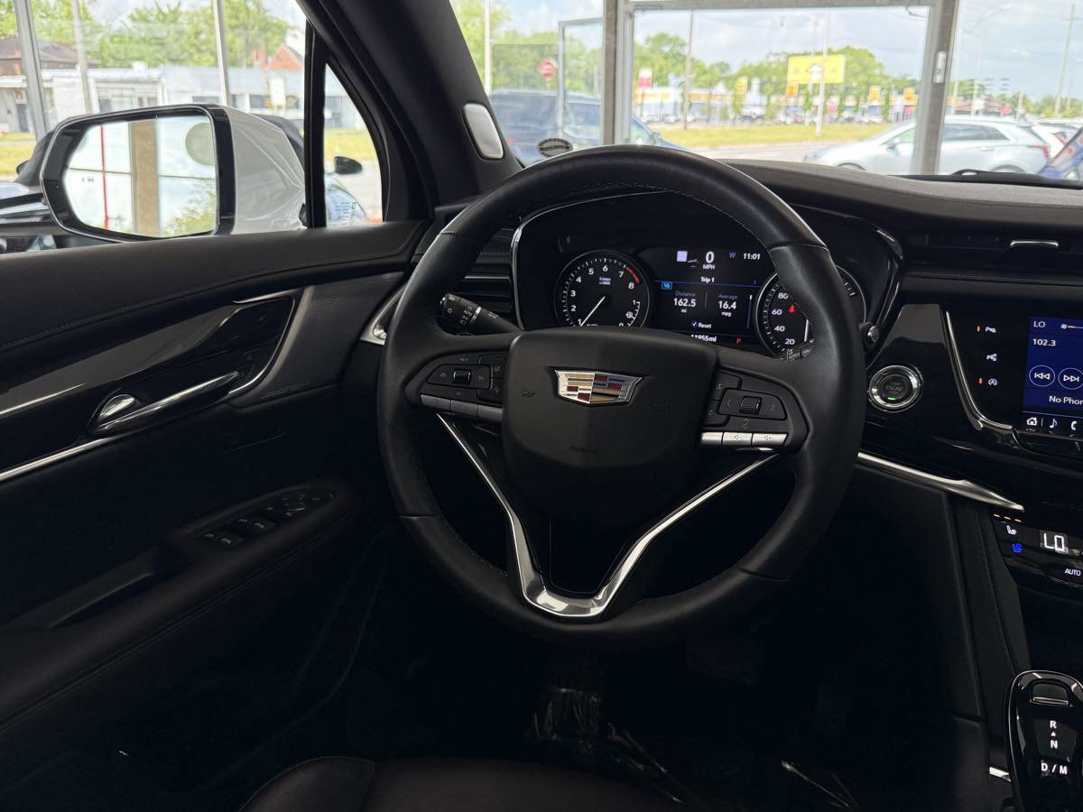 Used 2024 Cadillac XT6 Premium Luxury w/ Technology Package image 44