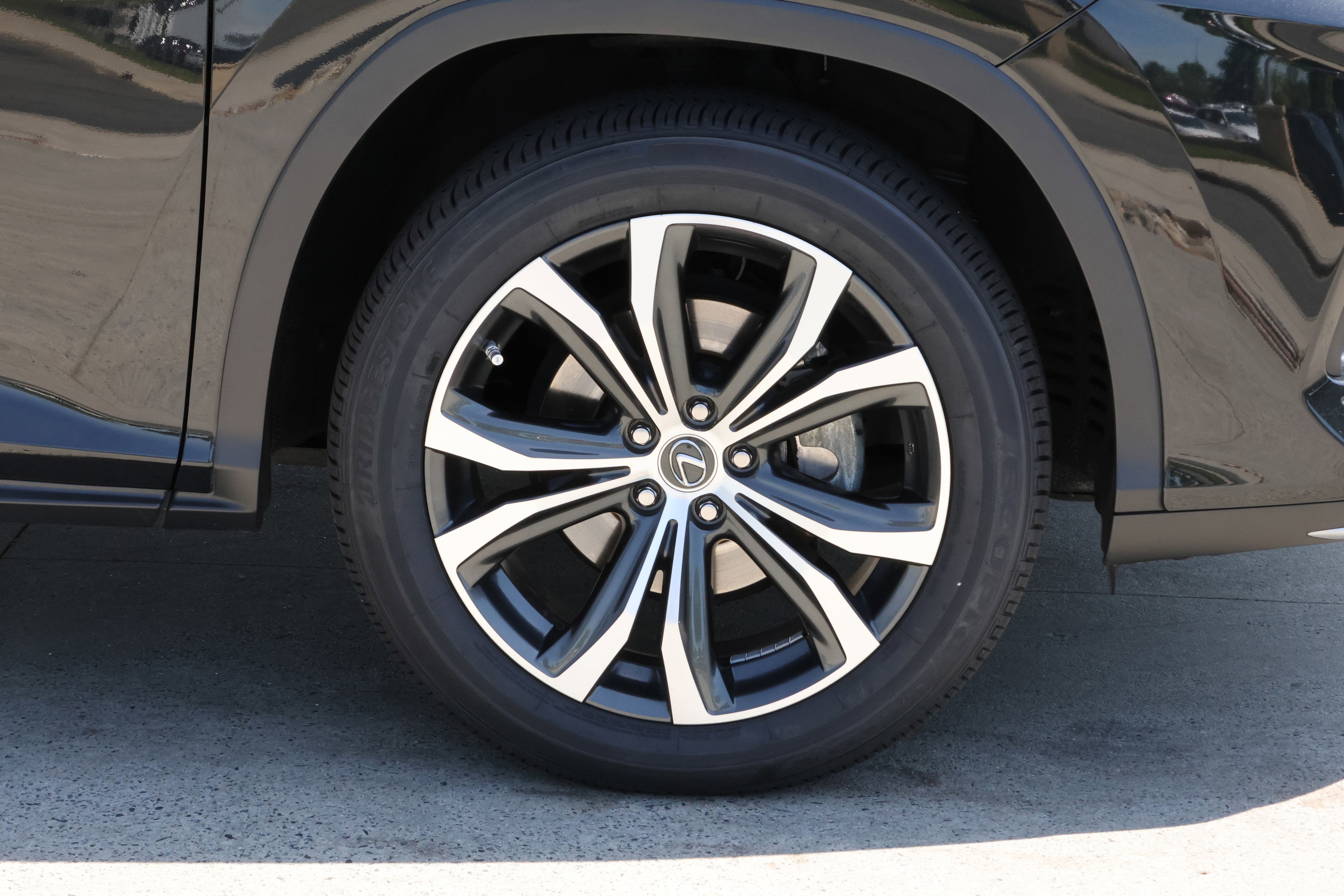 Used 2022 Lexus RX 350 FWD w/ Premium Package image 11