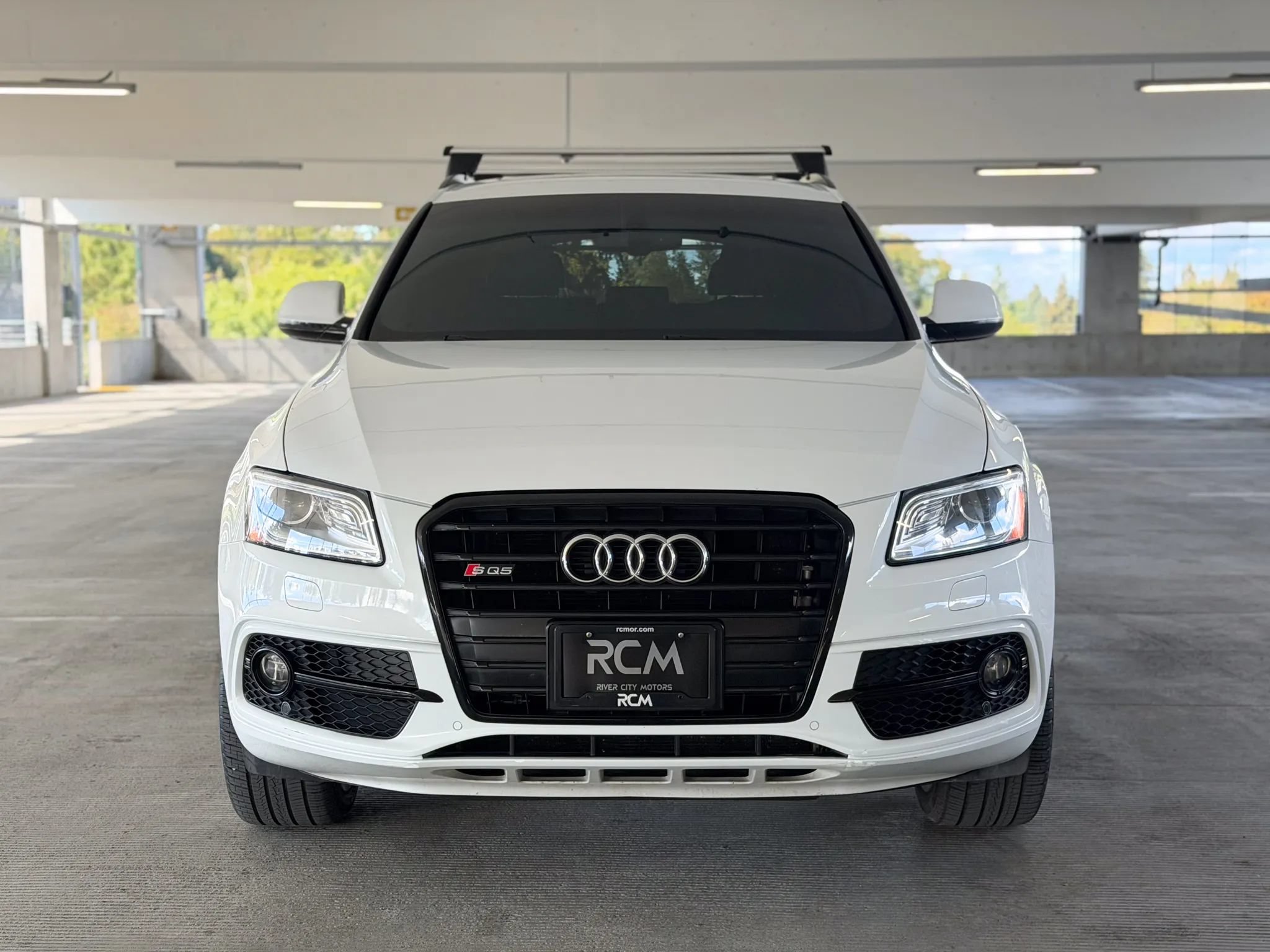 Used 2016 Audi SQ5 Prestige w/ Prestige Package AWD/4WD image 2