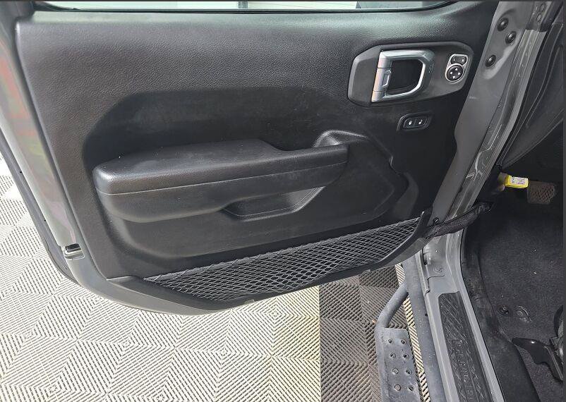 Used 2021 Jeep Gladiator Mojave AWD/4WD image 16