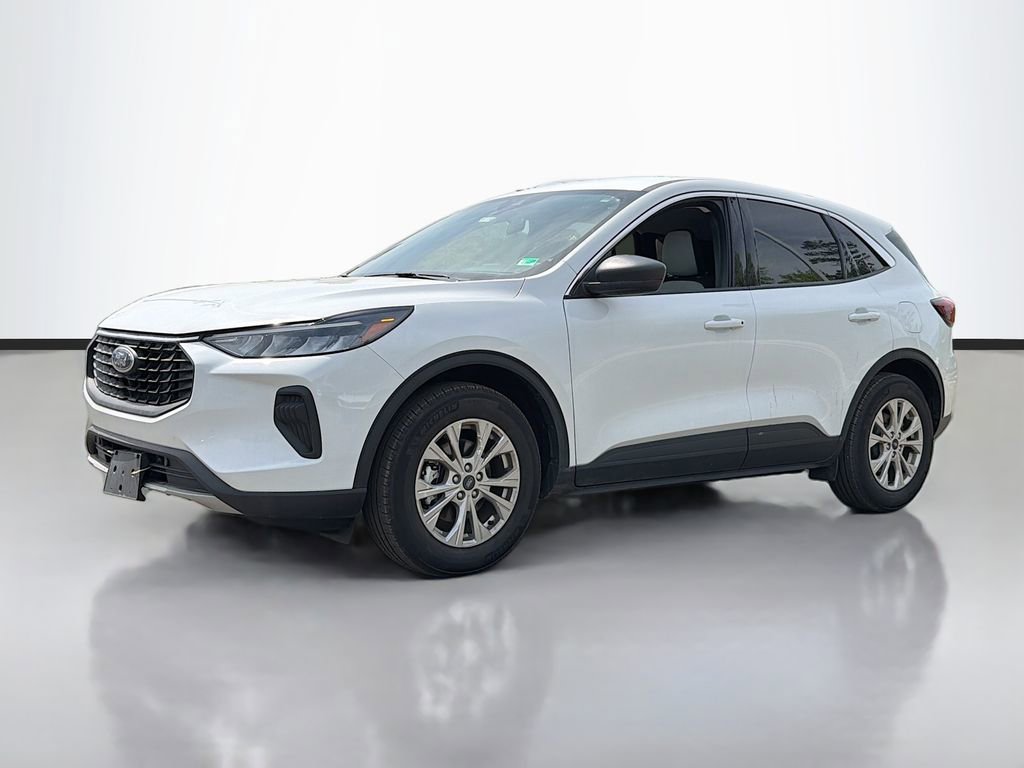 Used 2024 Ford Escape Active image 2