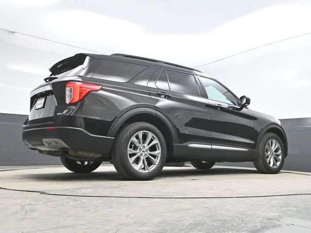 Used 2022 Ford Explorer XLT w/ Equipment Group 202A image 35