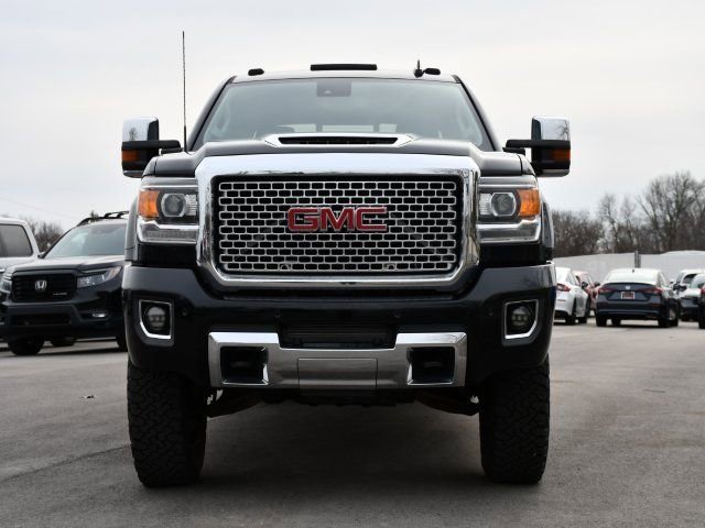 Used 2017 GMC Sierra 2500 Denali w/ Duramax Plus Package image 2