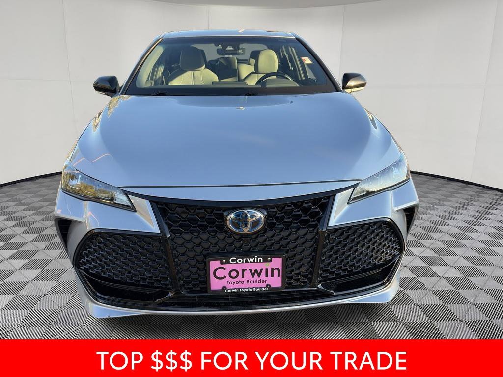 Used 2019 Toyota Avalon XSE w/ Carpet Mat Package FWD image 2