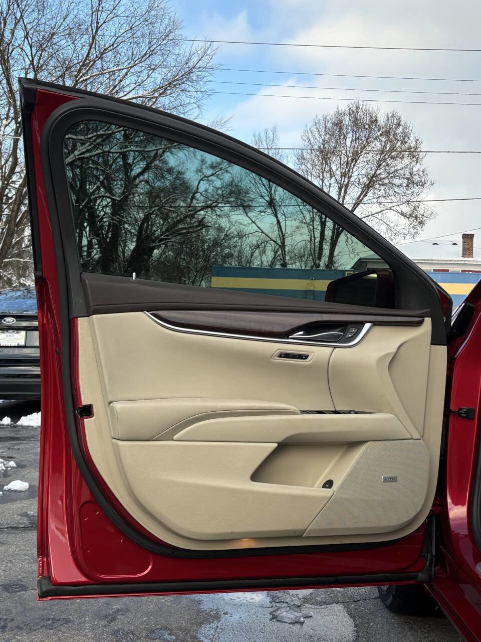 Used 2013 Cadillac XTS Premium image 11