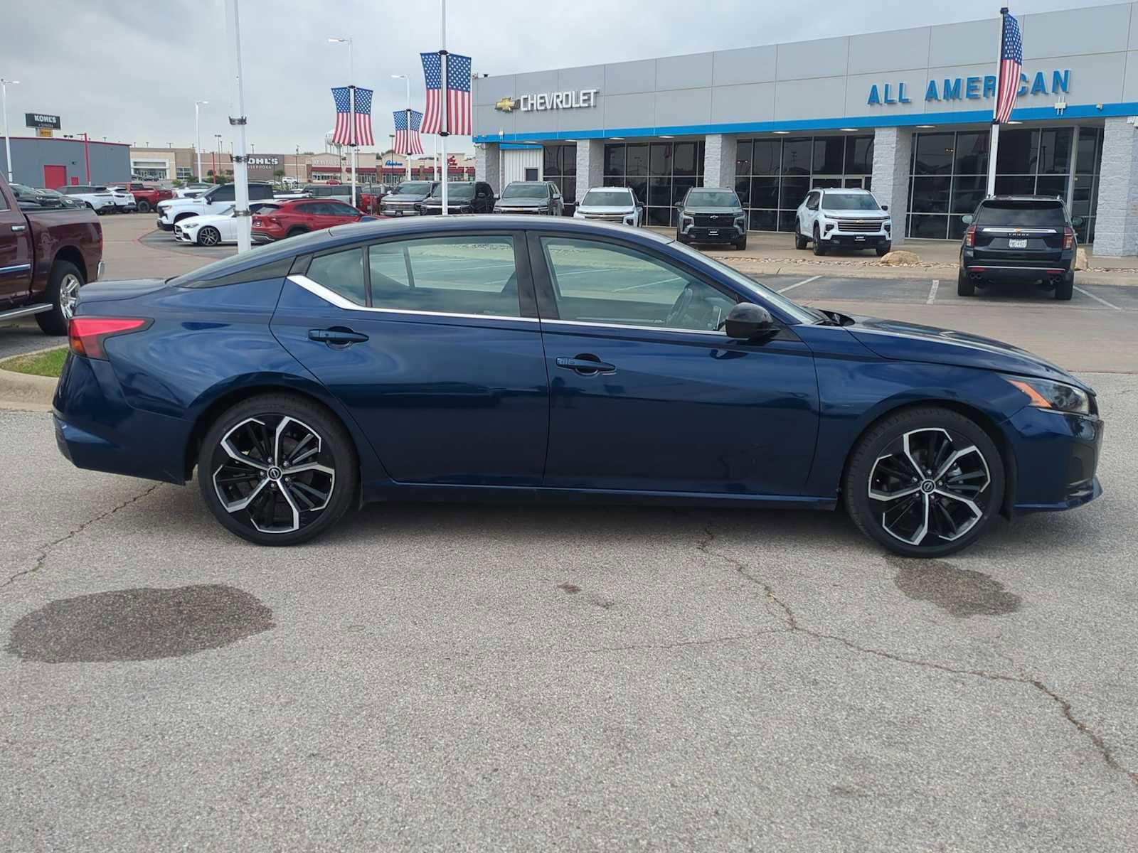 Used 2024 Nissan Altima 2.5 SR image 9