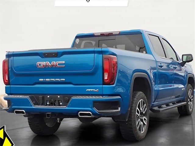 Used 2024 GMC Sierra 1500 AT4 w/ Technology Package image 4