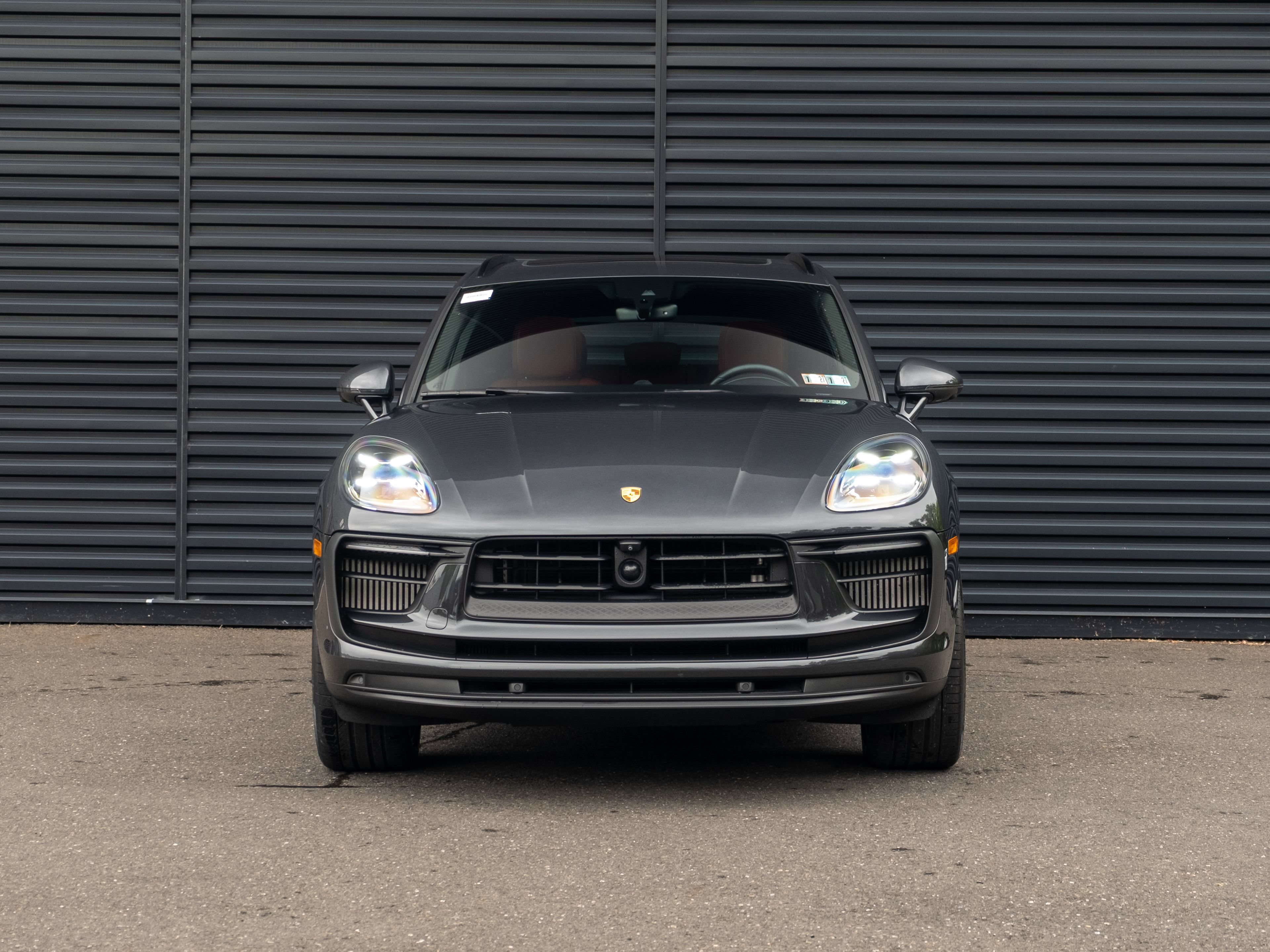 Certified 2024 Porsche Macan S AWD/4WD image 11