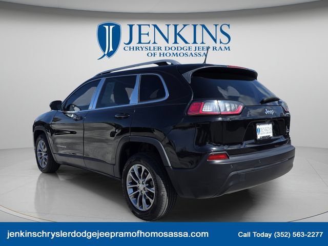 Used 2019 Jeep Cherokee Latitude Plus w/ Comfort/Convenience Group FWD image 1