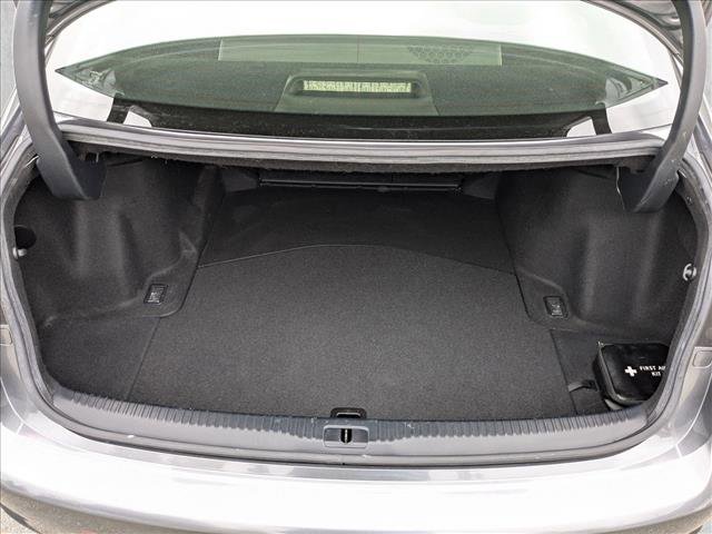 Used 2016 Lexus IS 200t RWD image 7