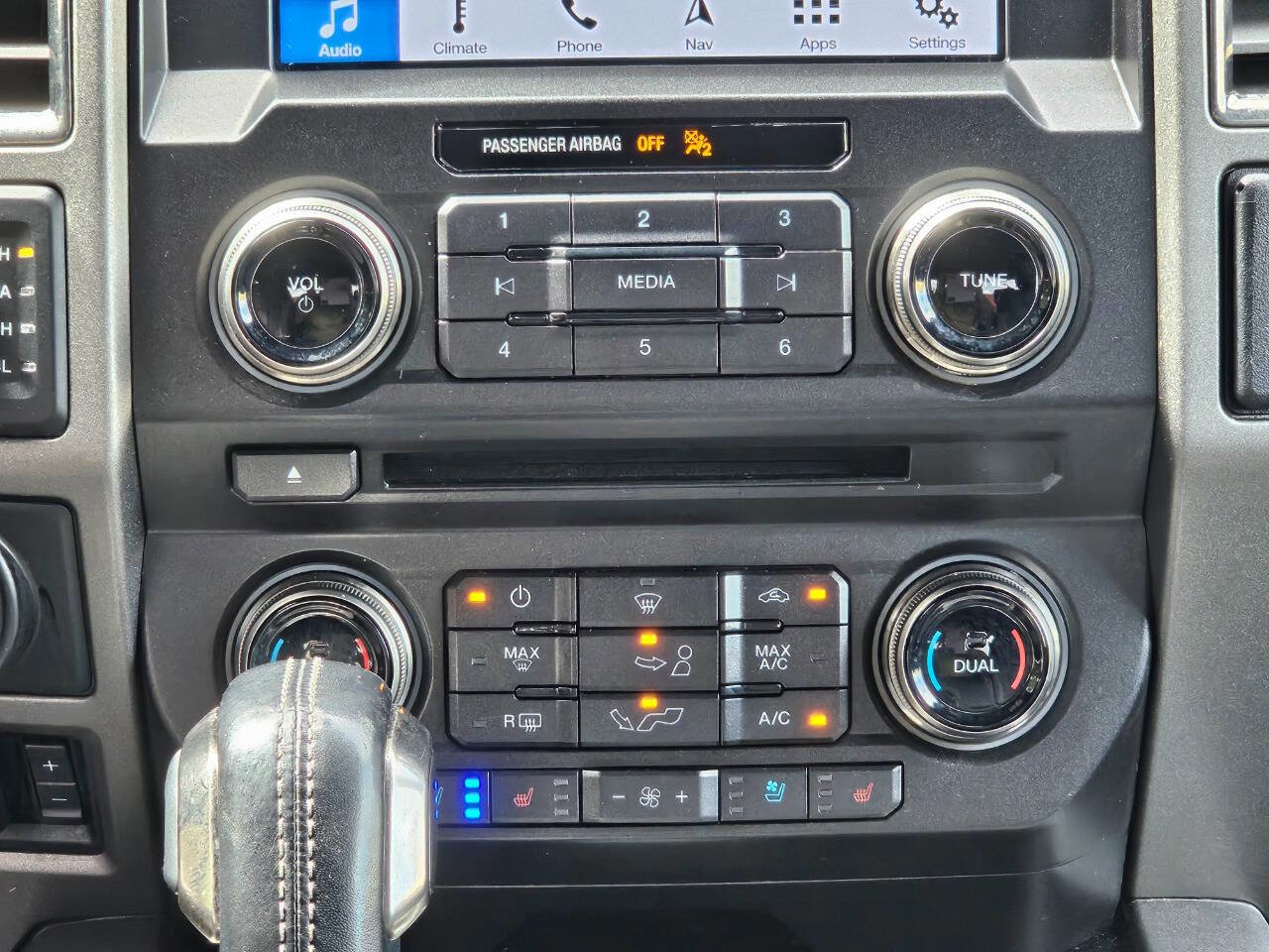 Used 2018 Ford F150 Raptor w/ Equipment Group 802A Luxury image 30