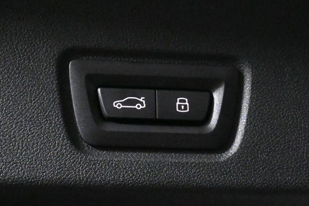 Used 2025 BMW i4 M50 w/ Premium Package image 40