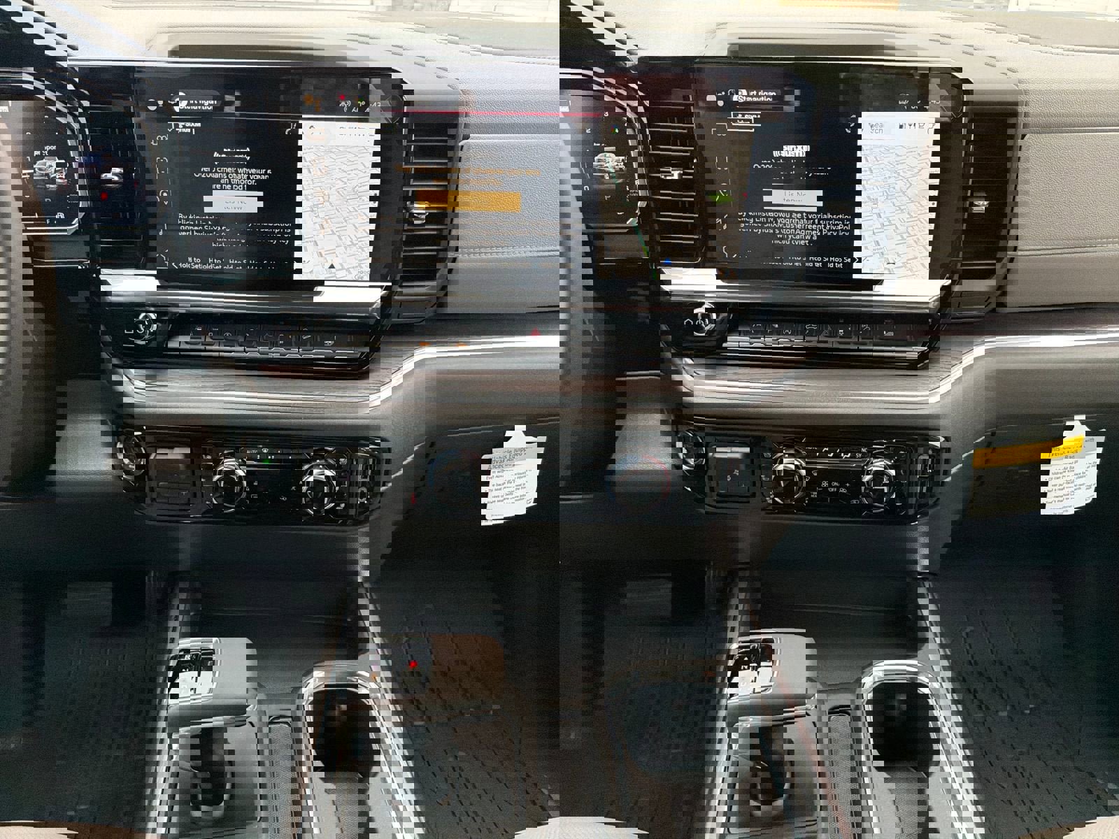 New 2026 GMC Sierra 1500 SLT image 22