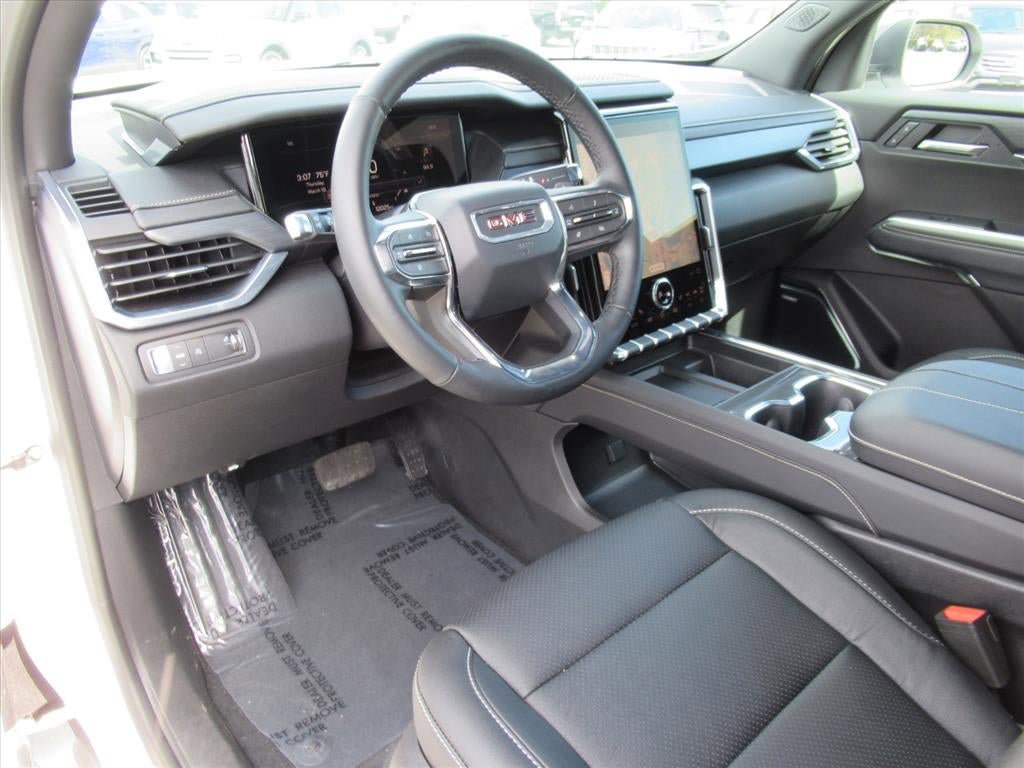 Used 2025 GMC Acadia Elevation FWD image 16