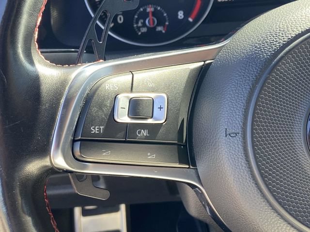 Used 2017 Volkswagen Golf 4-Door FWD image 21
