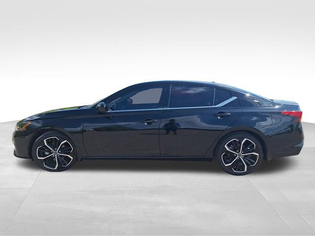 Certified 2024 Nissan Altima 2.5 SR w/ SR Premium Package FWD image 5