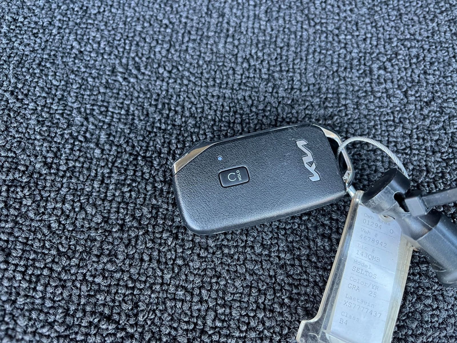 Used 2025 Kia Seltos S image 27