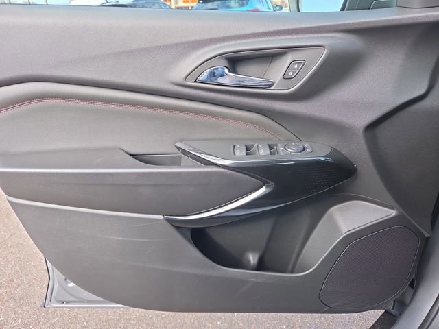 New 2026 Chevrolet Trax RS w/ Sunroof Package image 20