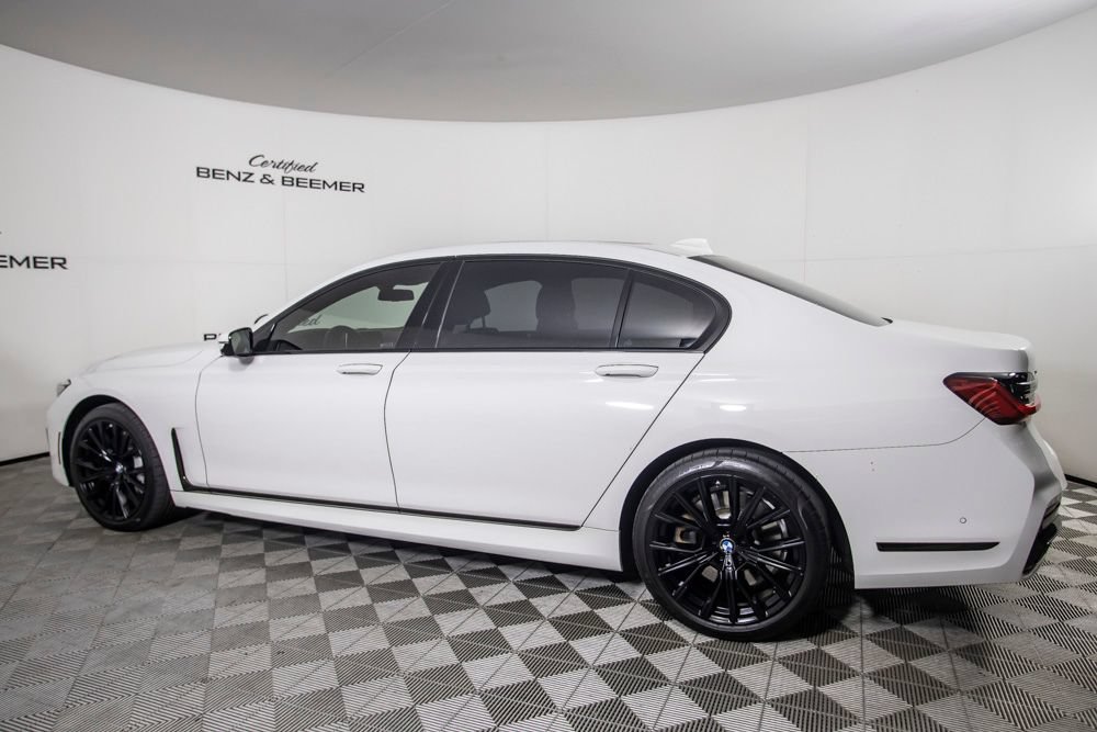 Used 2021 BMW 750i xDrive w/ M Sport Package AWD/4WD image 11