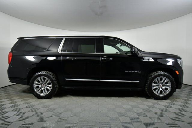 Used 2021 GMC Yukon XL Denali image 15
