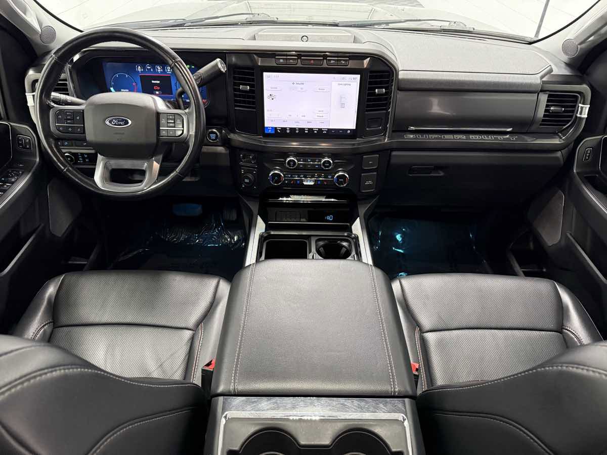 Used 2023 Ford F250 Lariat w/ Black Appearance Package image 13