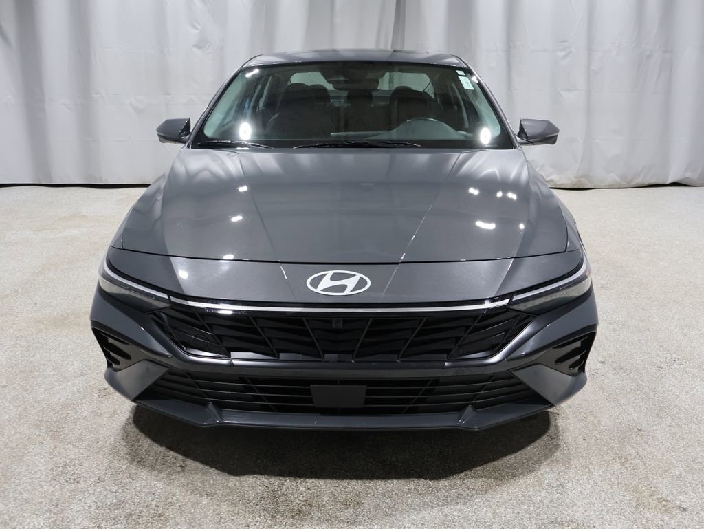 Used 2024 Hyundai Elantra Limited image 6