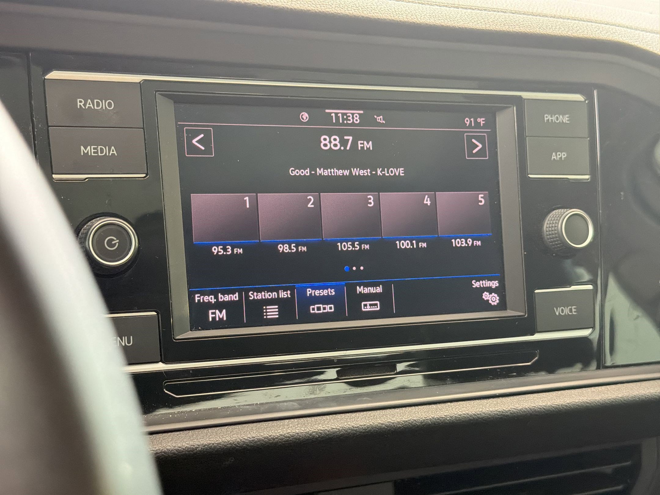 Used 2020 Volkswagen Jetta SE FWD image 23