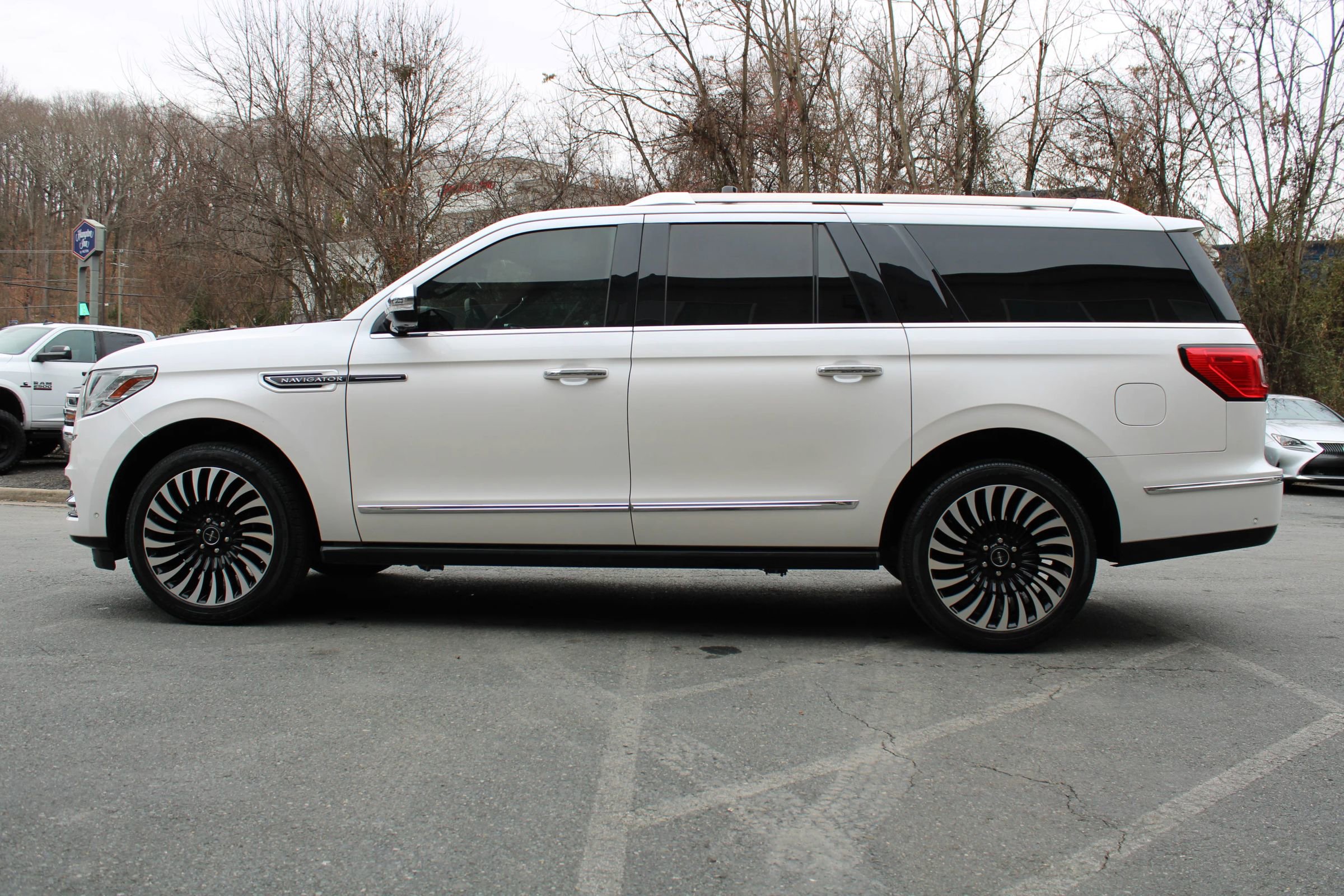 Used 2018 Lincoln Navigator L Black Label w/ Cargo Package image 26