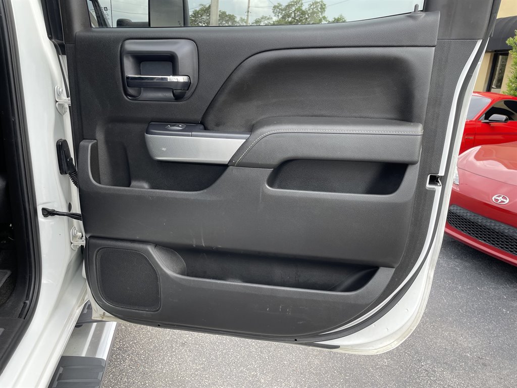 Used 2015 Chevrolet Silverado 2500 LTZ w/ Duramax Plus Package AWD/4WD image 36