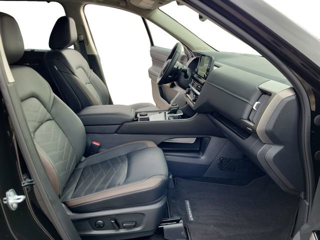 New 2025 Nissan Pathfinder Platinum image 30
